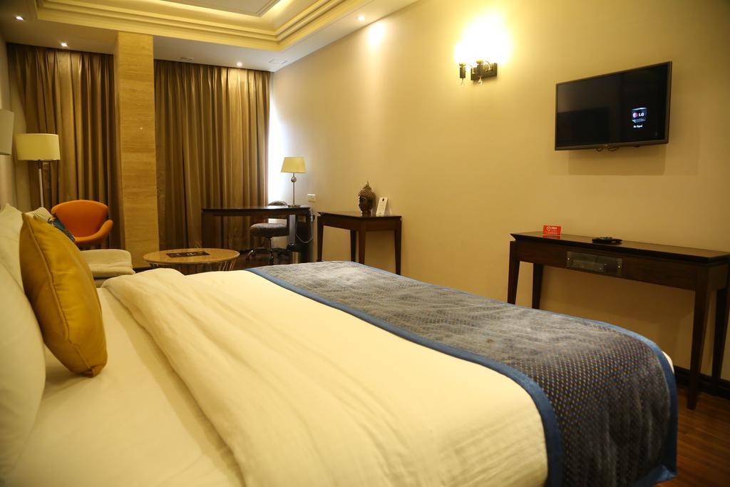 ホテル Oyo Premium Panchkula Sector 5 部屋 写真