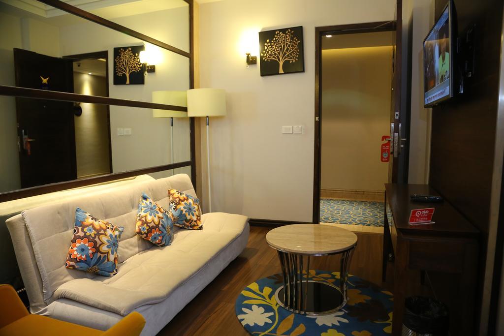 ホテル Oyo Premium Panchkula Sector 5 部屋 写真