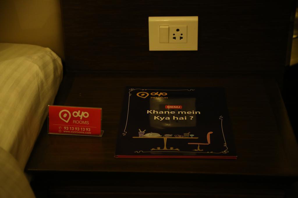 ホテル Oyo Premium Panchkula Sector 5 エクステリア 写真